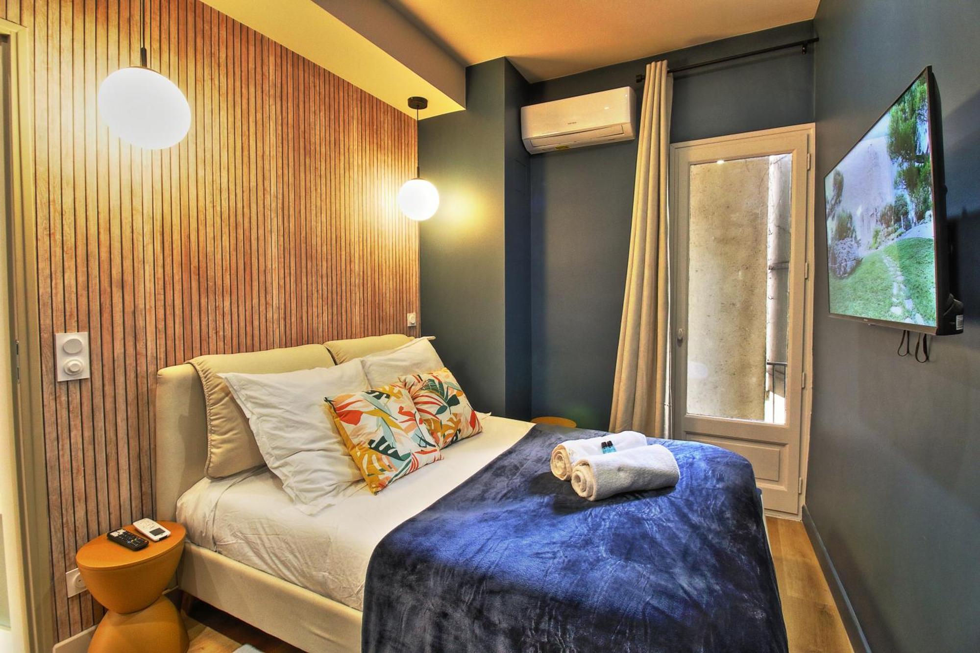 060 - Le Littre - 1 Chambre, Central, Proche Maison Carree, Clim, 4personnes Apartment *